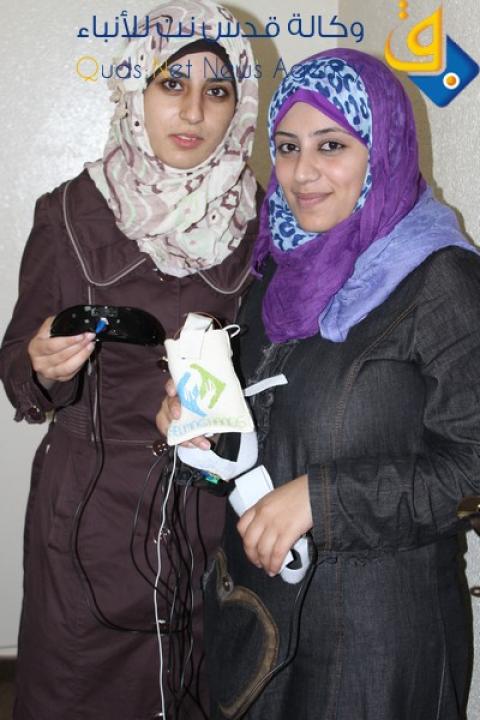 مهندستان فلسطينيتان تخترعان نظارة ناطقة للمكفوفين