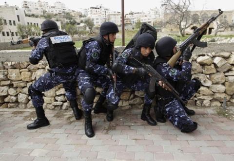 القبض على شخص بتهم السب والتشهير عبر الفيس بوك