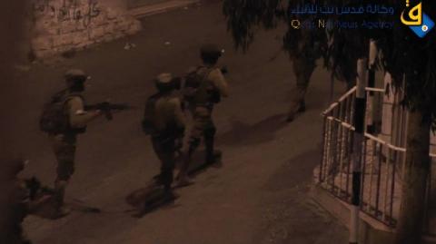 صور.. الاحتلال يعتقل 3 مواطنين من بيت لحم وبيت امر بعد مواجهات فيها