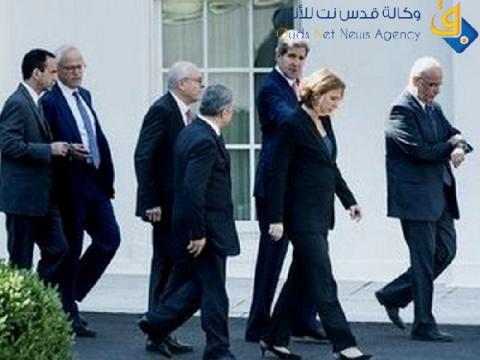 كيري يهاتف ابو مازن.. اجتماع ثلاثي في القدس الليلة لمنع انهيار المفاوضات