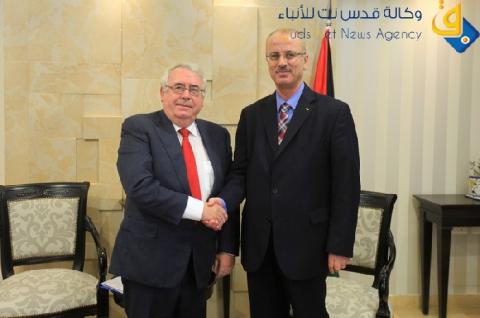 الحمد الله يثمن دعم ايرلندا المالي لخزينة الدولة بقيمة 2.3 مليون دولار