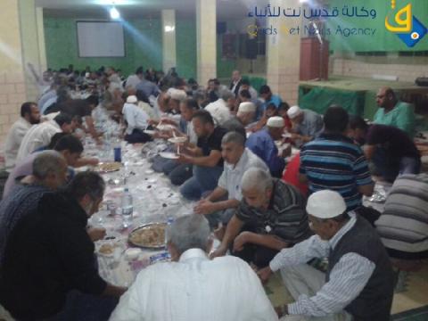 بمناسبة يوم عرفة.. حماس تقيم مأدبة افطار للصائمين في مخيم البرج الشمالي