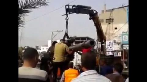 فيديو.. العثور على مدفع أثري وسط قطاع غزة