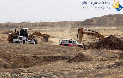 صور.. العثور على جثمان احد شهداء شرق خان يونس واستكمال البحث عن الاخرين الاحد