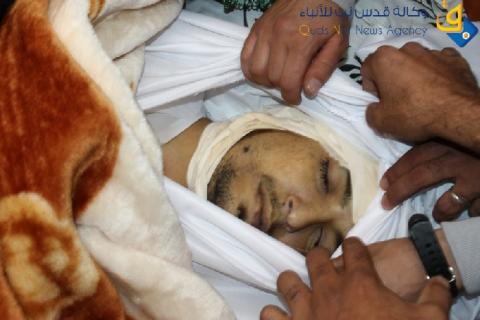 صور.. جماهير غفيرة تشيع جثمان الشهيد المقدسي الزلباني الى مثواه الاخير