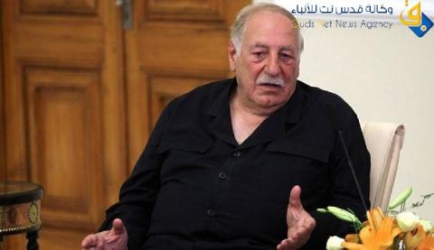 مسلحو مخيم اليرموك يبلغون أحمد جبريل باستعدادهم للانسحاب