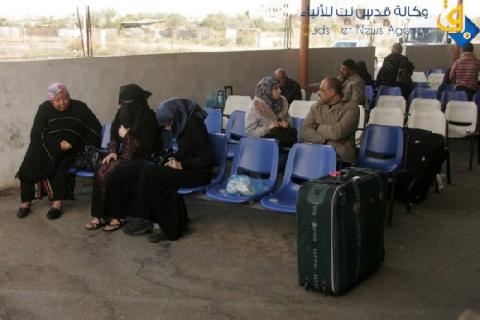 معبر رفح: وصول 347 ومغادرة 125 وإرجاع 3