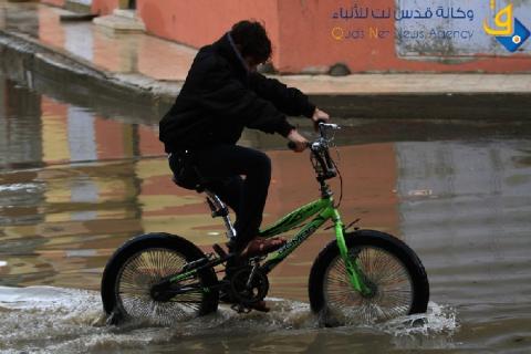 الشرطة: معظم الطرق سالكة وعلى المواطنين الحذر