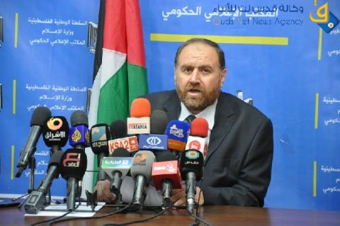 الشنطي: نعمل كخلية نحل لتأمين عودة جميع الأسر إلى منازلها