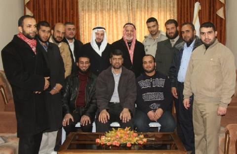 رابطة علماء فلسطين تكرم عدد من الدعاة