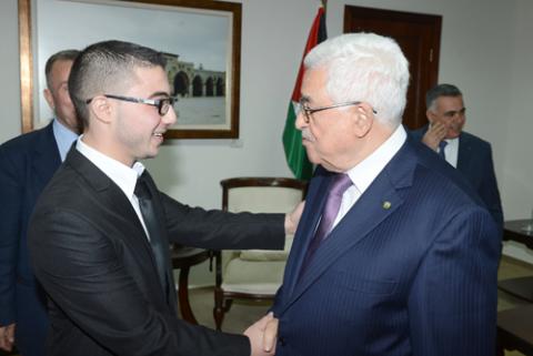 فلسطيني يبتكر محركا يعمل بالماء