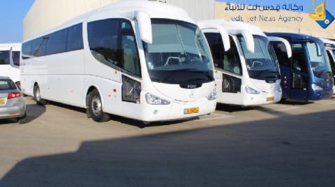 توفير حافلات لنقل موظفي غزة لأماكن عملهم