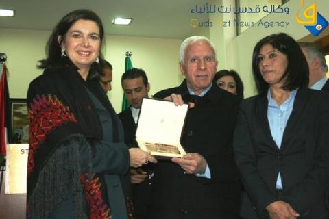 الاحمد يؤكد التمسك بالسلام كسبيل لاستعادة الحقوق الفلسطينية