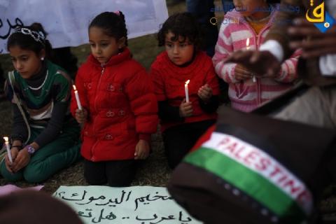 استشهاد 5 لاجئين فلسطينيين بسوريا بسبب القصف والجوع