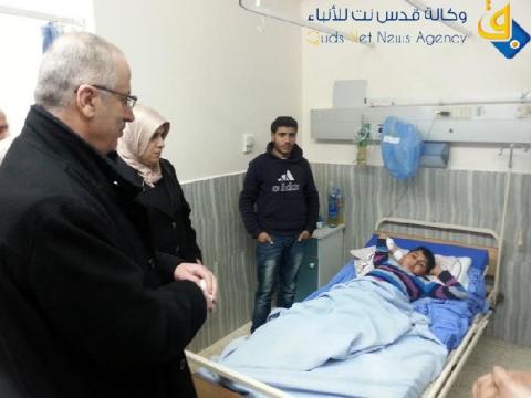 الحمد الله يقوم بجولة تفقدية لمستشفى ثابت ثابت بطولكرم
