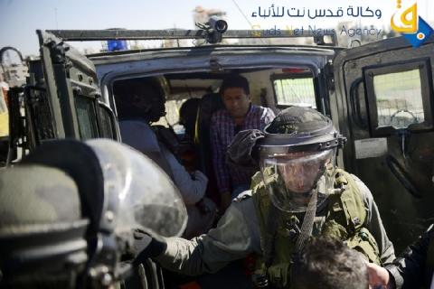 جنين: الاحتلال يداهم محلات وورشا في المنطقة الصناعية