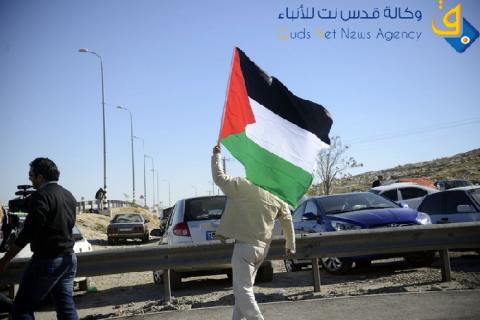 اعتصام وصلاة خاصة فوق أراضي بيت جالا المجرفة لصالح الجدار