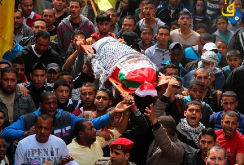 رام الله.. تشييع جثماني الشهيدين أبو ظاهر ونوارة