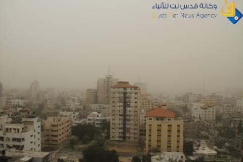 الطقس: انخفاض آخر بدرجات الحرارة مع زخات متفرقة