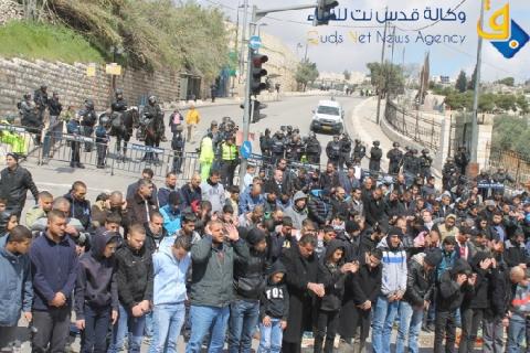 فتح تدعو الجماهير لأداء صلاة الجمعة امام معتقل "عوفر"