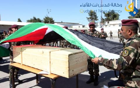 ناشط حقوقي: إسرائيل دفنت الشهداء بمقابر لا تليق بحرمة البشر