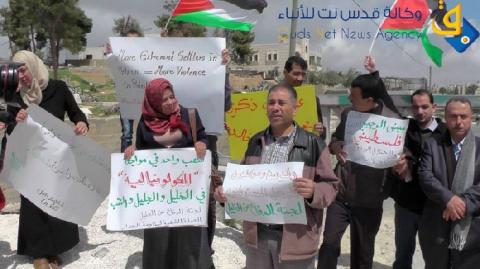 حزب اسرائيلى ينتقد السماح للمستوطنين باحتلال مبنى في الخليل