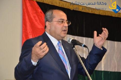 الطيبي يطالب التحقيق في اعتداء الشرطة على شابين في القدس