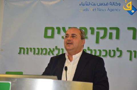 الطيبي:حماس ليست شريكة  في المفاوضات وإنما في منظمة التحرير