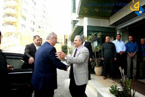 الحمد الله يمنح الأولوية في تنفيذ المشاريع للمناطق "ج"