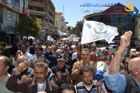 مسيرات عمالية في غزة والضفة