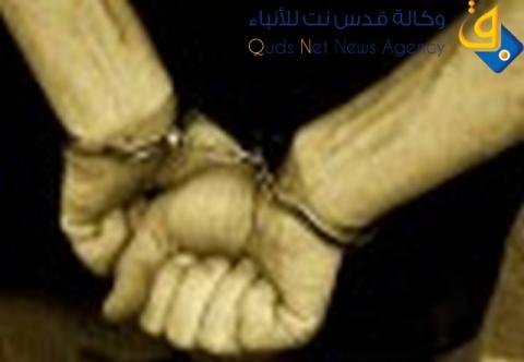 الشرطة تلقي القبض على سارق صندوق التبرعات من مسجد في طولكرم