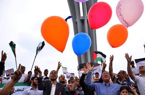 مسيرة بغزة تضامنًا مع شهداء "مرمرة" التركية