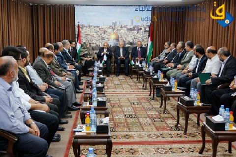 وزراء غزة يبحثون قضايا الموظفين مع الوكلاء ورؤساء السلطات