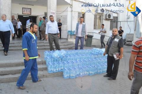 جمعية عطاء تنفذ حملة زيارات ميدانية و توزع طرود غذائية و مياه للشرب