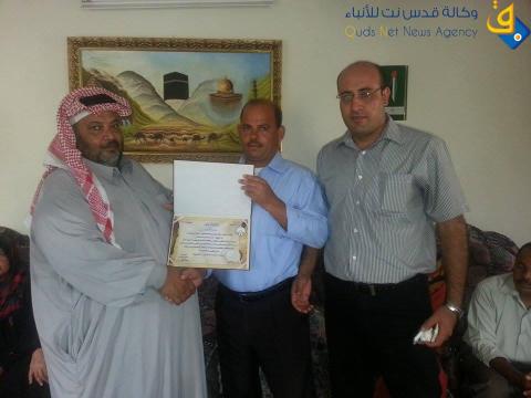 اتحاد المعلمين في إقليم شرق خان يونس يكرم الدكتور جمال أبو ظريفة