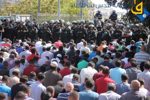 مستوطن يدهس مقدسيا أثناء تأديته الصلاة في رأس العامود