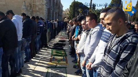 300 مواطن من غزة يتوجهون للصلاة بالأقصى