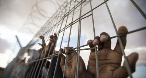 قراقع: 1075 أسيرًا تقدموا لامتحانات "التوجيهي" هذا العام