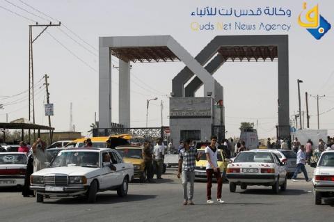 اعلامي سعودي: مصر ستفتح معبر رفح تدريجيا بناء على تفاهمات عربية