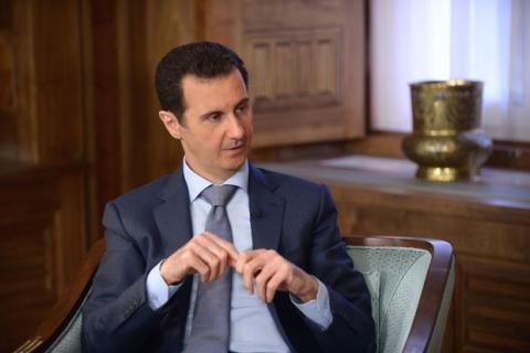 هآرتس: الأسد انتقل من التهديد إلى التنفيذ
