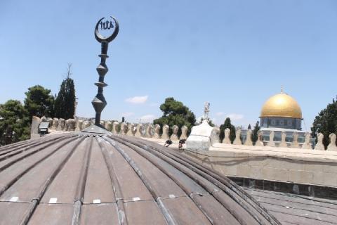 نواب القائمة المشتركة يزورون المسجد الاقصى
