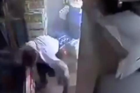 فيديو.. فلسطيني يفقد عينه برصاص الاحتلال بمخيم شعفاط