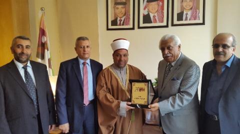 ادعيس يثمن موقف المملكة الاردنية الهاشمية الداعم للقضية الفلسطينية