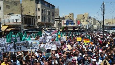 صور.. مسيرة في الأردن دعماً للقدس والأقصى