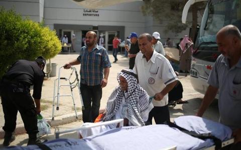 مغادرة الفوج الثاني من حجاج غزة