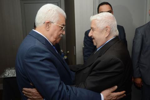 ابو مازن يرفع العلم الفلسطيني أمام مقر الأمم المتحدة اليوم