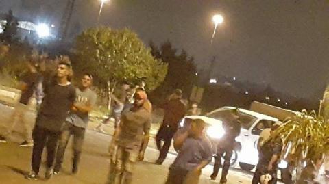 اعتقال 3 أشقاء جنوب دورا بعد تحطيم مركبتهم