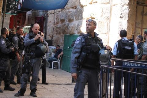 الاحتلال يعتقل مقدسياً بزعم طعنه مستوطناً بالقدس