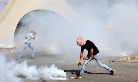 مركز حقوقي: الاحتلال يسعى لإصدار قانون يجيز الحبس الفعلي لمن هم دون 14 عام