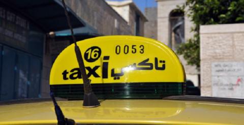 سائقو عمومي يفرضون الضريبة المضافة